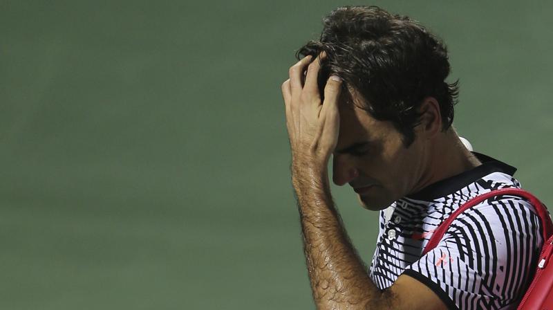 Roger Federer lost 3-6, 7-6 (7), 7-6 (5) in the second loss. (Photo: AP)