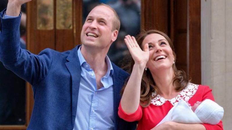 earing a red dress with a white collar, Middleton looked in good health after giving birth. (Photo: Twitter/KensingtonPalace)
