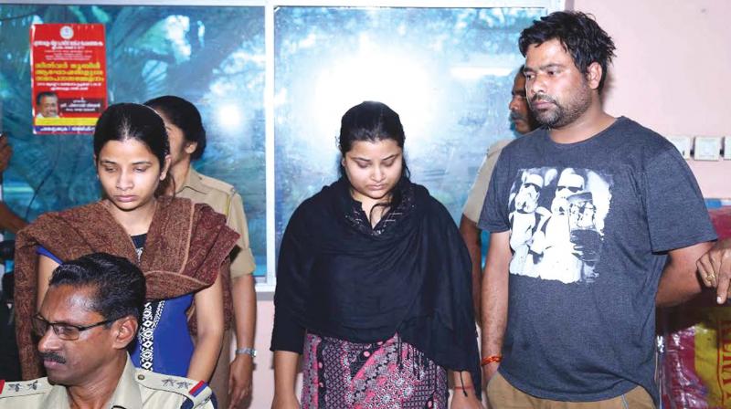 (From left) Megha Bharghav, Prachi Bhargav and Devensh Sharma - the three accused, held from Noida in connection with a matrimonial fraud complaint, in Kochi. (Photo:DC)