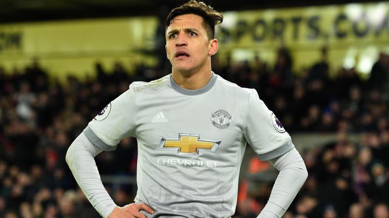 But despite the obvious teething problems, Jose Mourinho does not see Alexis Sanchez as a weakness in the United team. (Photo: AFP)