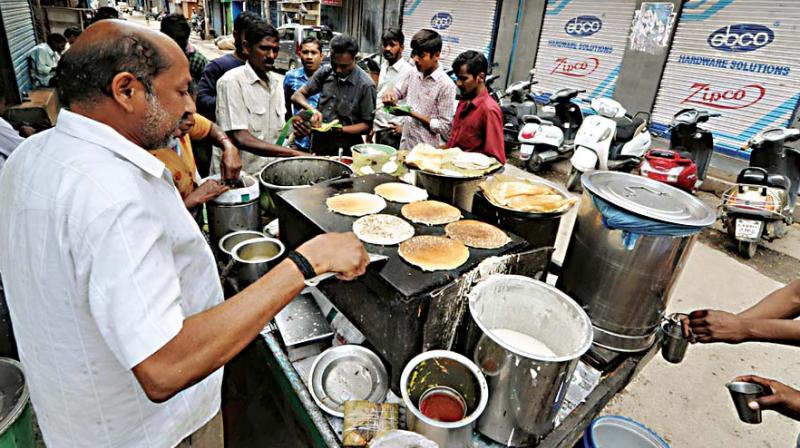 Civic activist, R K Misra took to Twitter to say, \I completely support the eviction of street vendors from roads and footpaths, \ and regretted that although the city was supposed to have a hawker zone, there was no sign of it.