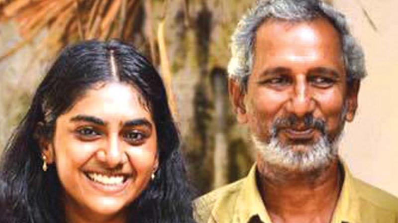 Actor Vettukili Prakash wrote the letter, as the character he played in the recent film Thondimuthalum Driksakshiyum, addressed to Sreeja, the daughters character played by Nimisha Vijayan.