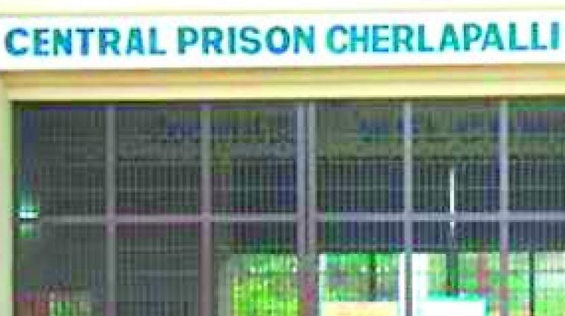 Prisoners with good conduct are employed to work at petrol bunks.