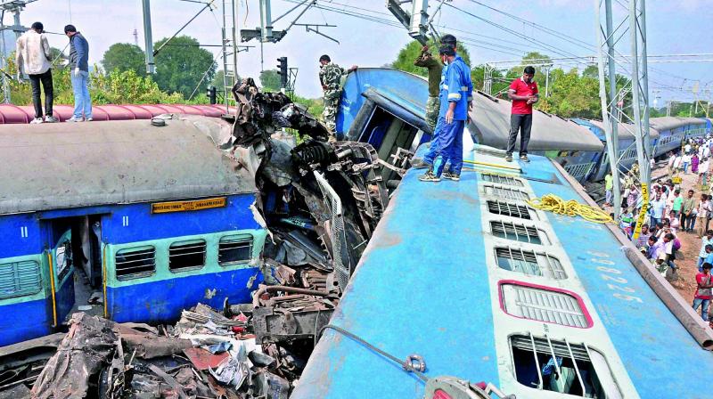 Rescue efforts at the site where the Hirakhand Express derailed. Officials say the toll could go up from the 40 dead, reported on Sunday. (Photo: PTI)