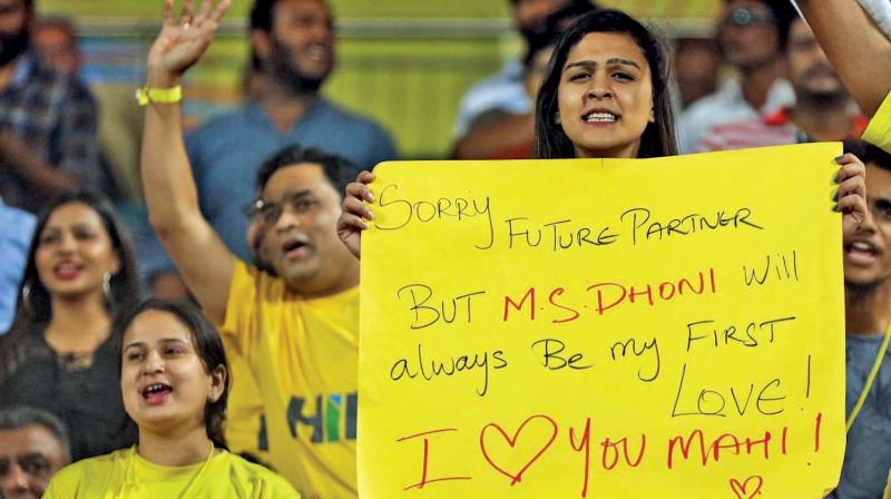 A romantic fan reveals her thoughts in her poster and gets worldwide attention as the picture goes viral on social media.