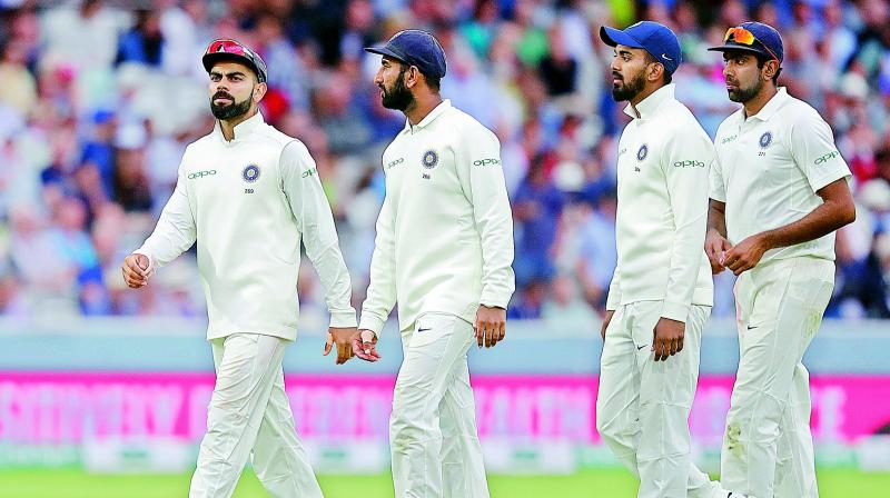 Captain Kohli with Team India players after the Lords debacle