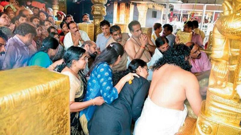 A group of devotees including women who have decided to stage an agitation at Mangollai in Mylapore in the city on Tuesday believe that Hindus have dharmacharyas to guide them and not the courts.