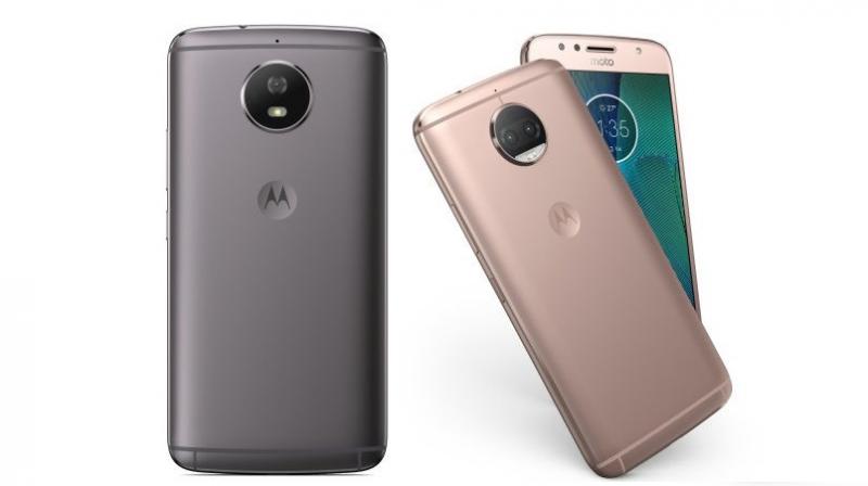 The Moto G5S runs Android 7.1 Nougat out-of-the-box and sports a 5.2-inch full-HD display.
