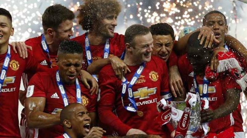 The report by professional services firm KPMG looked at the finances of 39 clubs based on their popularity on social media channels, revenues for the 2014-15 and 2015-16 seasons, and success in European competitions. (Phot: AFP)