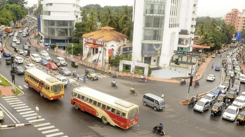 A long queue of vehicles can be seen at one side of the road at the busy intersection at Pattom on Wednesday (Photo: DC0