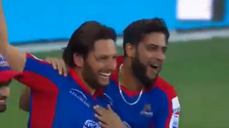 Former Pakistan cricketer Shahid Afridi had a dream start in the ongoing Pakistan Super League here on Friday, playing a very important role in Karachi Kingswin over Quetta Gladiators. (Photo: Screengrab)