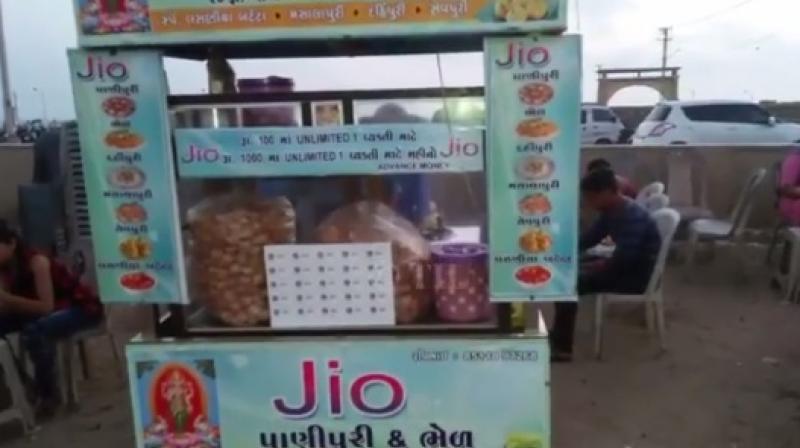 Porbandar-based pani puri vendor Ravi Jagdamba has a Rs 100 per day plan where people could eat unlimited pani puri and another monthly plan for Rs 1,000. (Photo: Facebook)