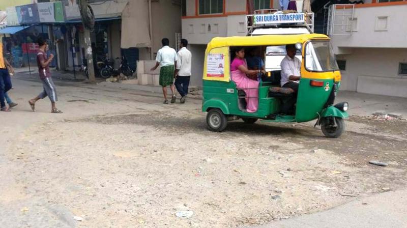 The Borewell Road which has been dug up by BWSSB. (Photo: DC)