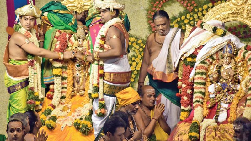 A view of  Lord Sundareshwarar and Goddess Meenakshis idols at the Meenakshi amman temple  during the celestial wedding in Madurai on Sunday. (Photo: DC)