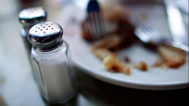 People who consumed more than 13.7 grams of salt daily had a two times higher risk of heart failure compared to those consuming less than 6.8 grams (Photo: AFP)