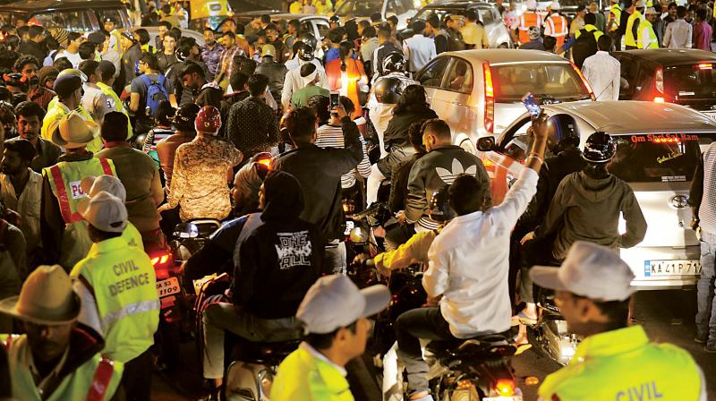 People gathered on MG road and Brigade road on New Years day. (Photo: R. Samuel)