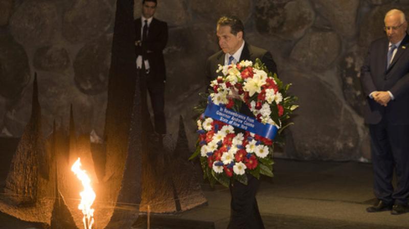 The Governor of New York Andrew M. Cuomo lays a wreath at the Hall of Remembrance at the Yad Vashem Holocaust memorial, in Jerusalem, Sunday, March 5, 2017. (Photo: AP)