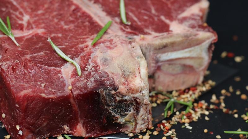 Colon cancer risk high for women who consume red meat. (Photo: Pixabay)
