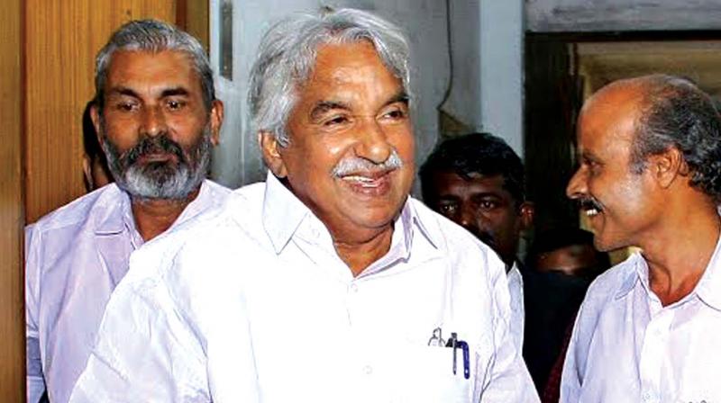 Former chief minister Oommen Chandy at the Solar Judicial Commission Office to give statement in the Solar case.(Photo: DC)
