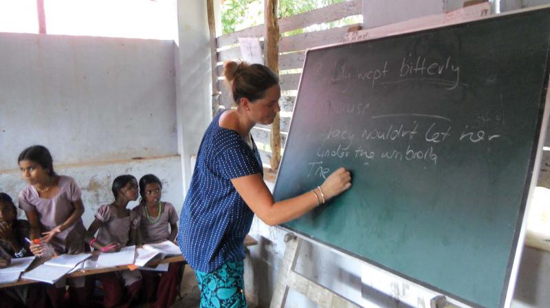 Kate busy teaching students. (Photo: DC)