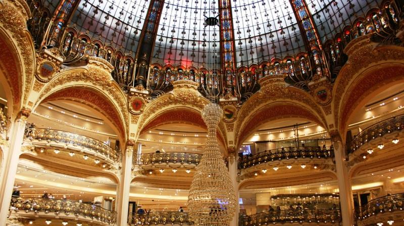 Frances Galeries Lafayette turns to art and gourmet food to lure shoppers. (Photo: Pixabay)