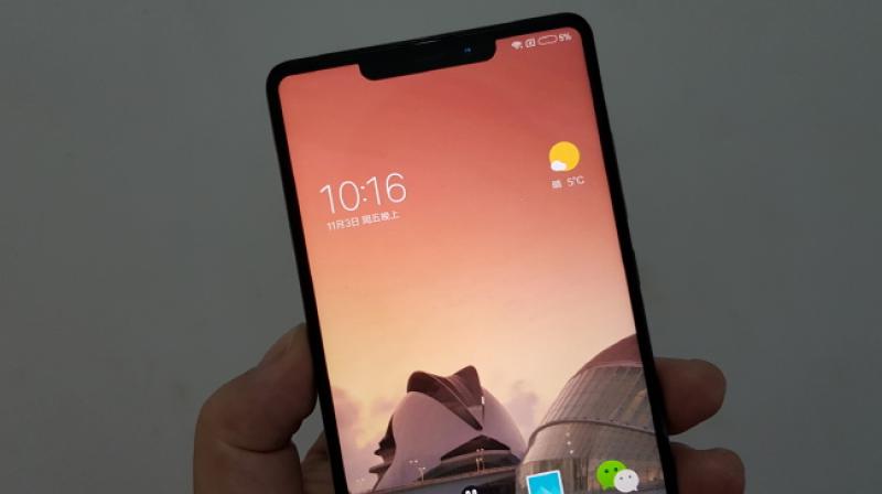 Some are claiming this to be the Mi MIX 2S, claiming the notch on the top to house all the sensors, a conventional earpiece and the front camera. (Image: Weibo)