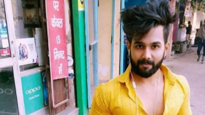 23-year-old man Delhi photographer, Ankit was stabbed to death by the family of his Muslim girlfriend in Delhi on Thursday night. (Photo: Twitter | @Fatima_Arya)