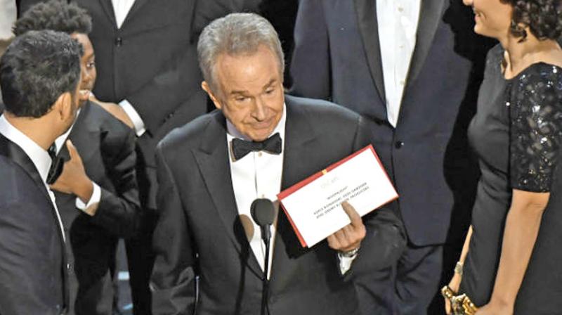 You have to feel bad for the presenters Warren Beatty and Faye Dunaway  it wasnt their fault that they were handed the wrong envelope (that of the winner of the Best Actress).