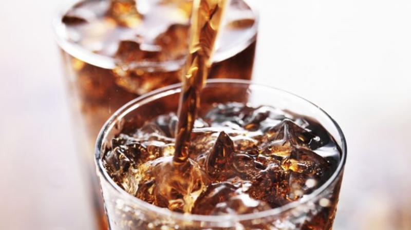 Even after excluding diabetics from the study, diet soda consumption was still associated with the risk of dementia (Photo: AFP)