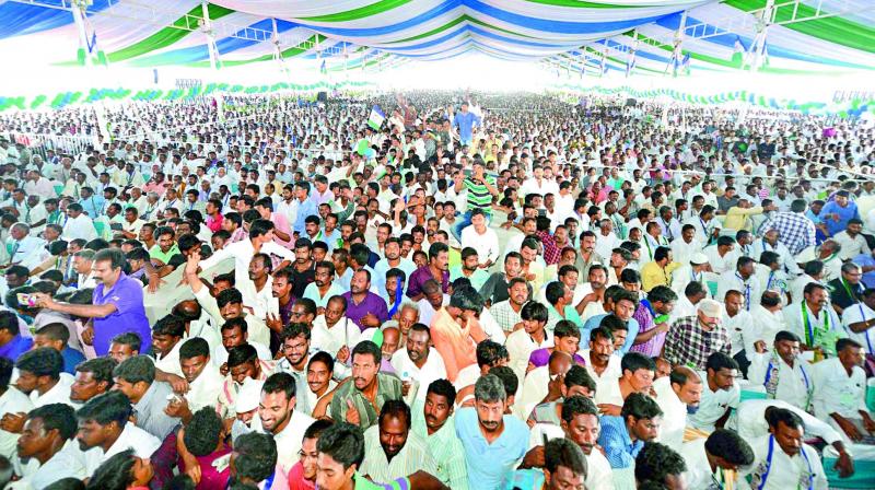 Huge crowd attend for day 1 of YSRC plenary meeting, near Acharya Nagarjuna University, Guntur on Saturday. (Photo: DC)
