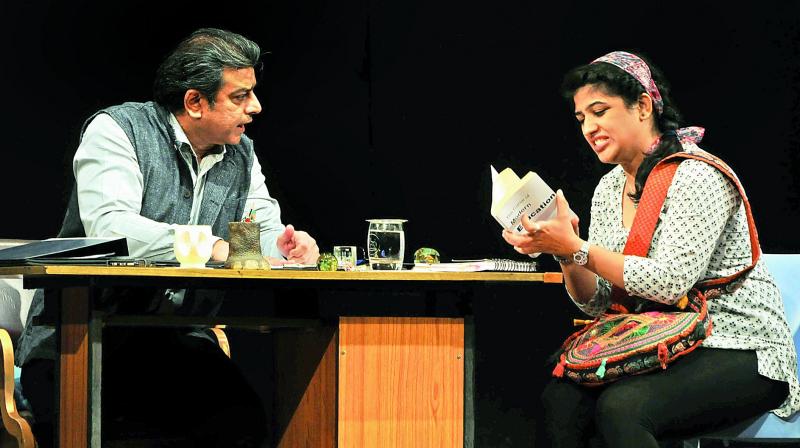 During the two-character play, an element that played the perfect emotional catalyst for viewers was the phone, which rang at appropriate moments, bringing about small moments of comic relief