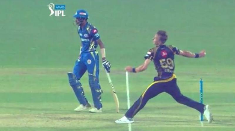 On the fifth ball of the 16th over of MIs innings, umpire KN Ananthapadmanabhan called a Tom Curran delivery a no-ball for overstepping. However, subsequent replays showed that Currans foot had landed well within the lines, making it clear that the delivery was not a no-ball. (Photo: Screengrab)