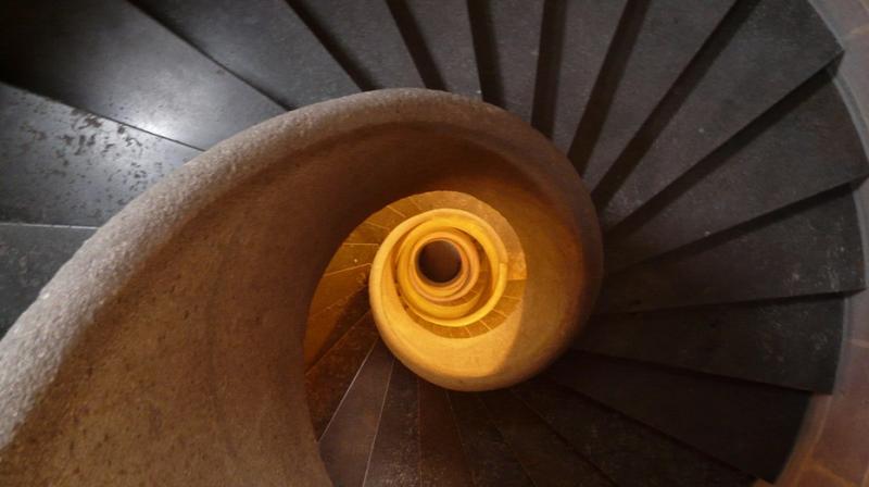 A lot of people working in office buildings have access to stairs, so it is an option to keep some fitness while taking a short break from work. (Photo: Pixabay)