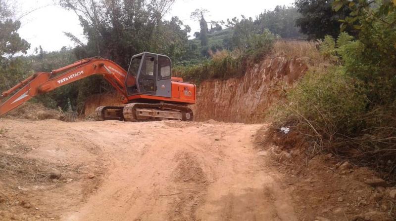 The portion of the hillock at Mullakkara where the stop memo was issued against soil mining. (Photo: DC)