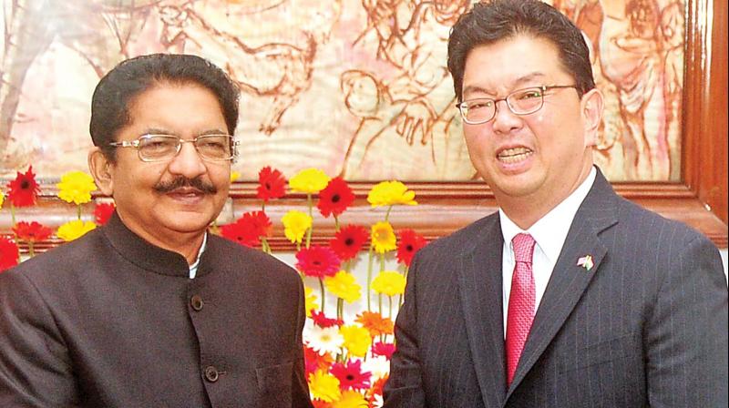 Mr. Philip A. Min, U.S. Consul General in Chennai called on Vidyasagar Rao, Governor of Tamil Nadu at Raj Bhavan, Chennai on Tuesday. (Photo: DC)