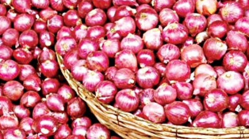 In just two weeks, onion price per quintal rose to Rs 1,800 to Rs 2,000 from Rs 900 to Rs 1,000 level, while retail price shot up to Rs 25 per kg from Rs 10 to Rs 15.