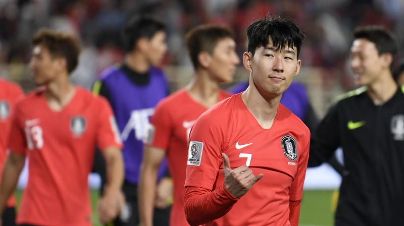 Son won the penalty converted by Hwang and fizzed in the assist for Kim to help South Korea finish top of Group C with a perfect nine points as they look to end 59 years of Asian Cup hurt. (Photo: AFP)