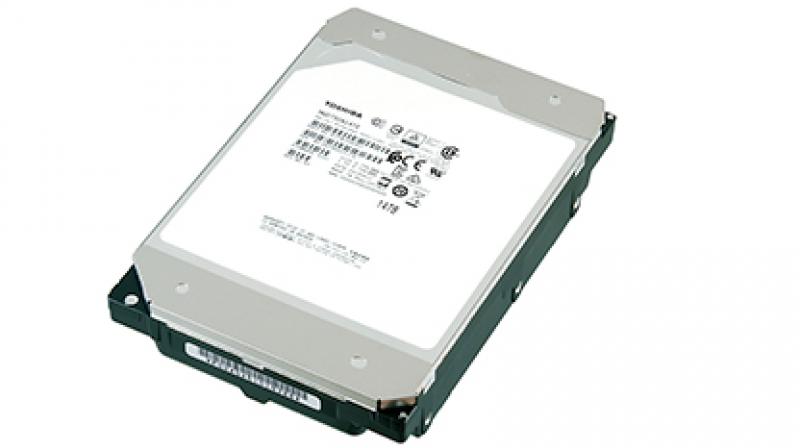 The 9-disk Helium-sealed design utilizes Toshibas laser welding process, and a special top-cover design seals helium inside the drive offering high capacity and low power profile to the product.