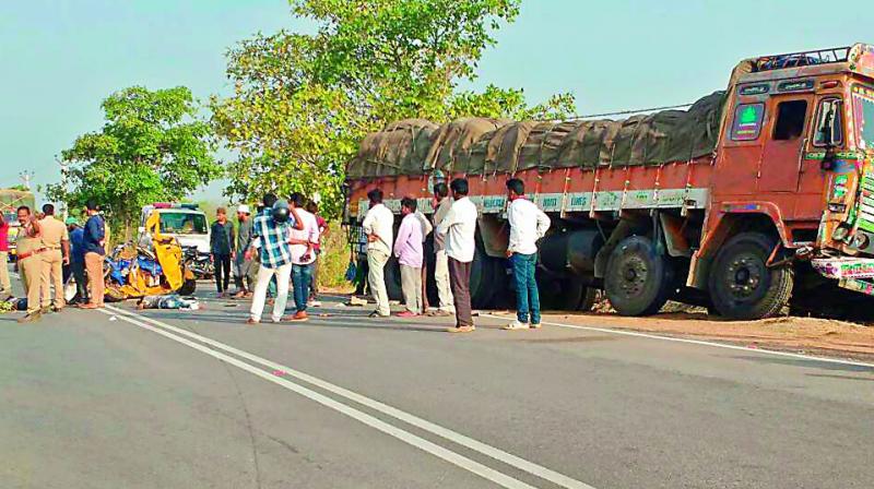 Two people were killed when a truck collided with an autorickshaw at Chevela on Saturday. (Photo:DC)