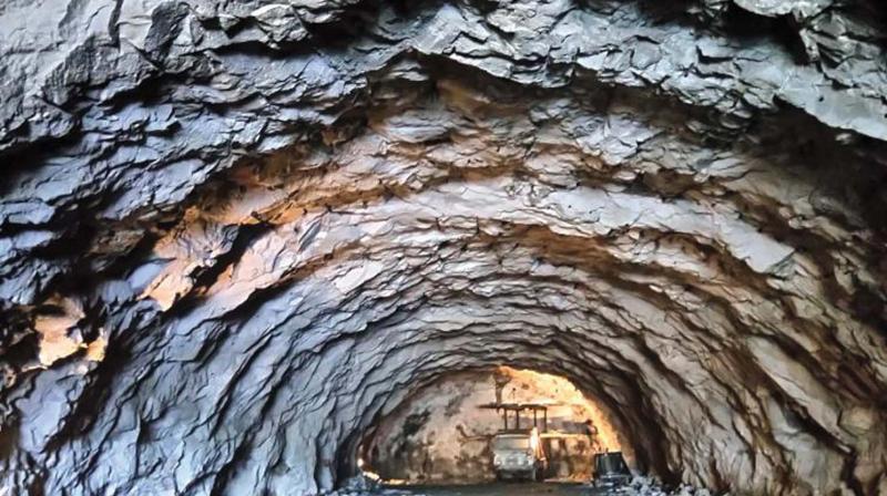 The twin tunnel in Kuthiran Climb