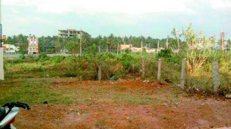 The plot thickens against G.L. Ganeswara Rao, survey inspector in the rural tahsildar office, who was arrested for tampering 360 acres government land records.