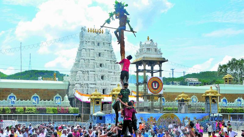 This festival of Utlotsavam is customarily observed on the succeeding day of Krishna Janmashtami every year in Tirumala where local youth take part in large numbers in this fun filled religious event.