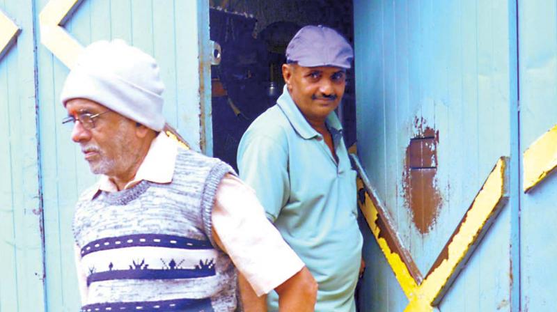 Ananth Murthys father Ramachandra coming out of the Hindalga Jail in Belagavi on Thursday 	(Photo:DC)