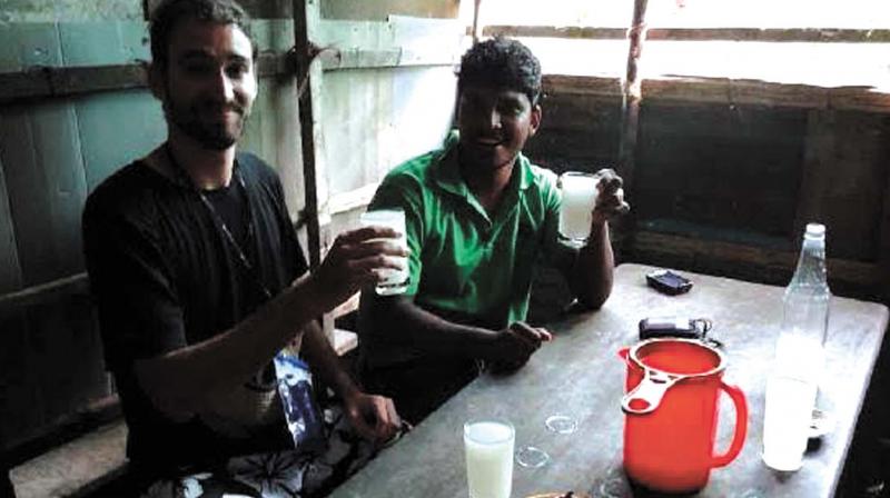 Tourists enjoy toddy and duck curry at a local toddy shop in Alappuzha (file pic).