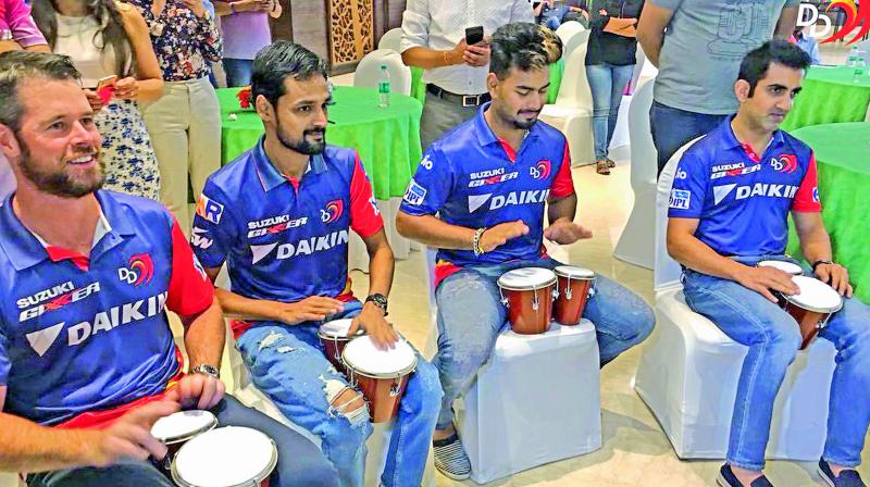 Members of Delhi Daredevils participate in a de-stressing session on the eve of their IPL match against Sunrisers Hyderabad. (Photo: Twitter)