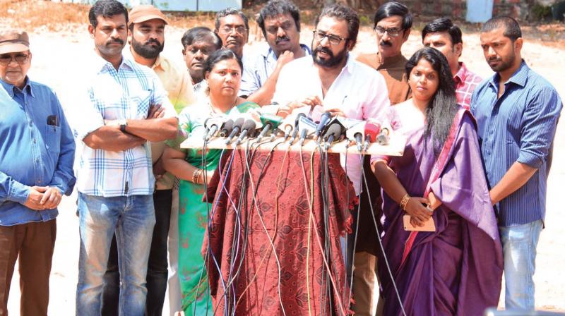 Members of Nadigar Sangam at the press meet