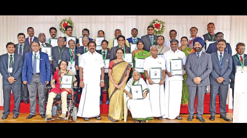 Chief Minister Edappadi K. Palaniswami with all awardees. Chief Secretary Girija Vaidyanathan also seen.