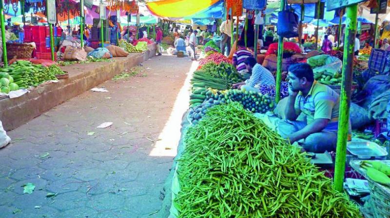 Rythu Bazars, meant to supply quality fruits and vegetables at affordable prices to the people, are failing to serve the purpose.