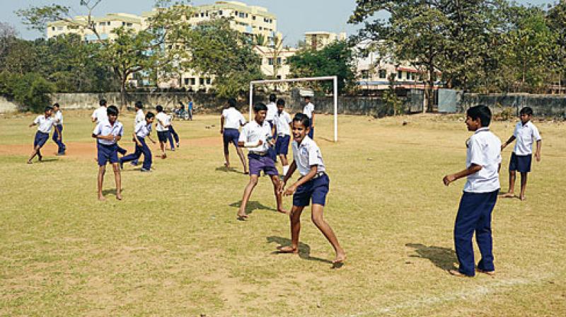 The government schools are far better in this respect as 400 of the schools have playgrounds with plenty of space and 140 schools in the district have medium-sized grounds, out of the total 540 schools.