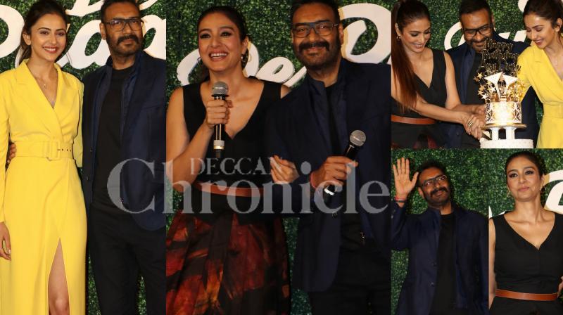 Double Celebration: Ajay Devgn unveils De De Pyaar De trailer on birthday Double Celebration: Ajay Devgn unveils De De Pyaar De trailer on birthday
